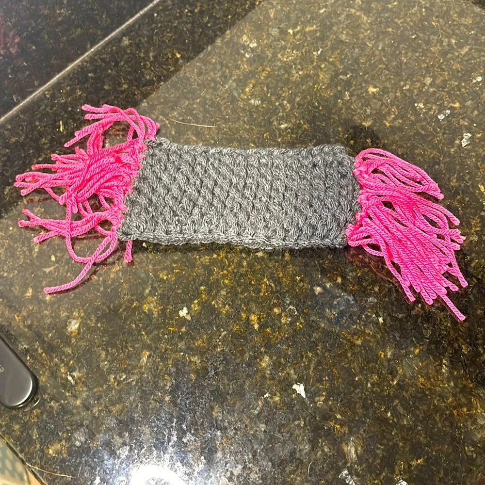 NWOT Charcoal and Pink Knit Mug Rug Coaster